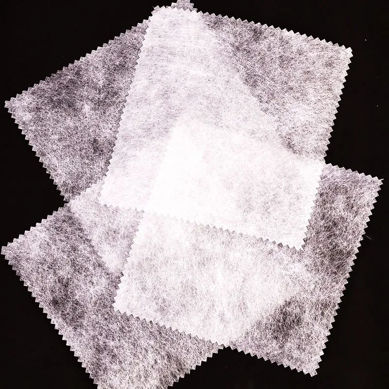 Medeleffektiv smältblåst tyg